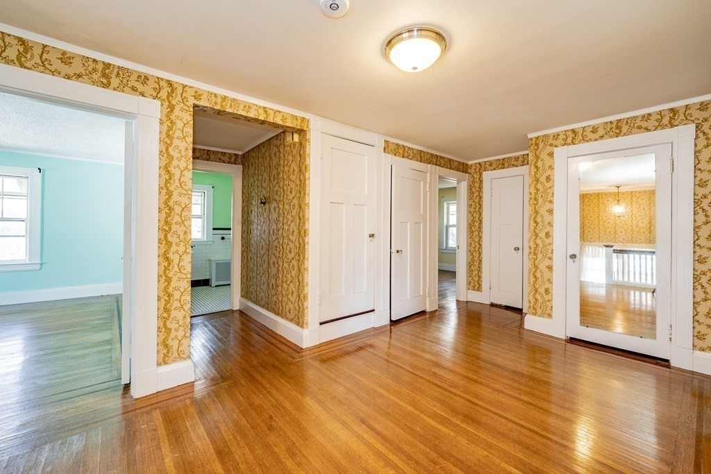 25 Oxford Street Springfield, MA 01108 - Photo 12 of 22