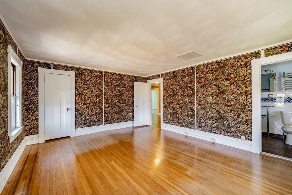 25 Oxford Street Springfield, MA 01108 - Photo 14 of 22
