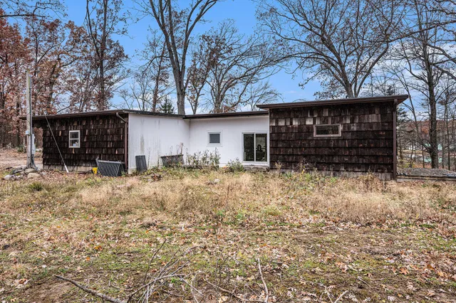 $420,000 | 22485 Clear Lake Road North, Battle Creek, MI 49014