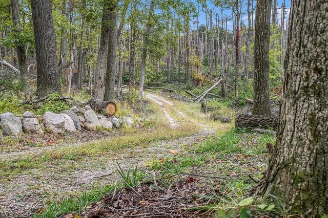 $420,000 | 22485 Clear Lake Road North, Battle Creek, MI 49014