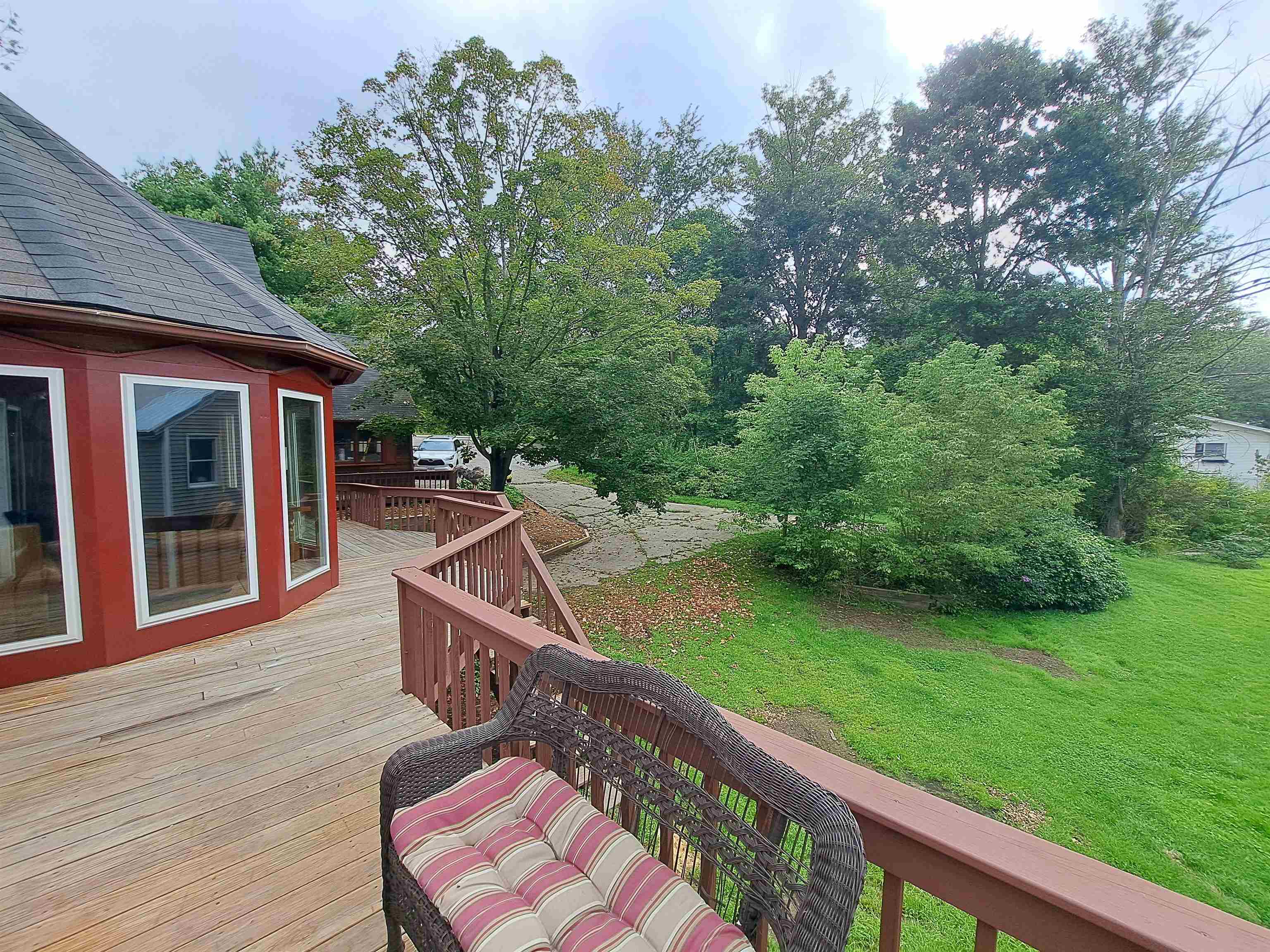 573 Pickering Road Rochester, NH 03867 - Photo 13 of 34 Gallery Image 13