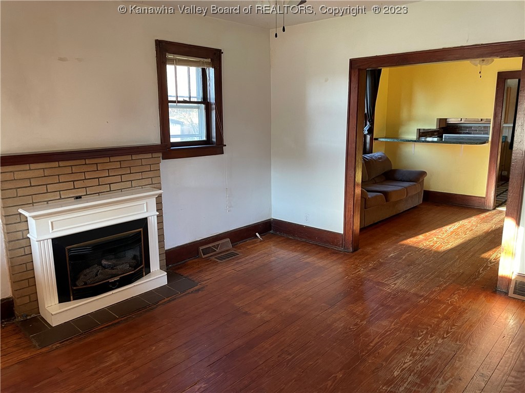 819 Greer Road Point Pleasant, WV 25550 - Photo 8 of 20 Living room with gas fireplace