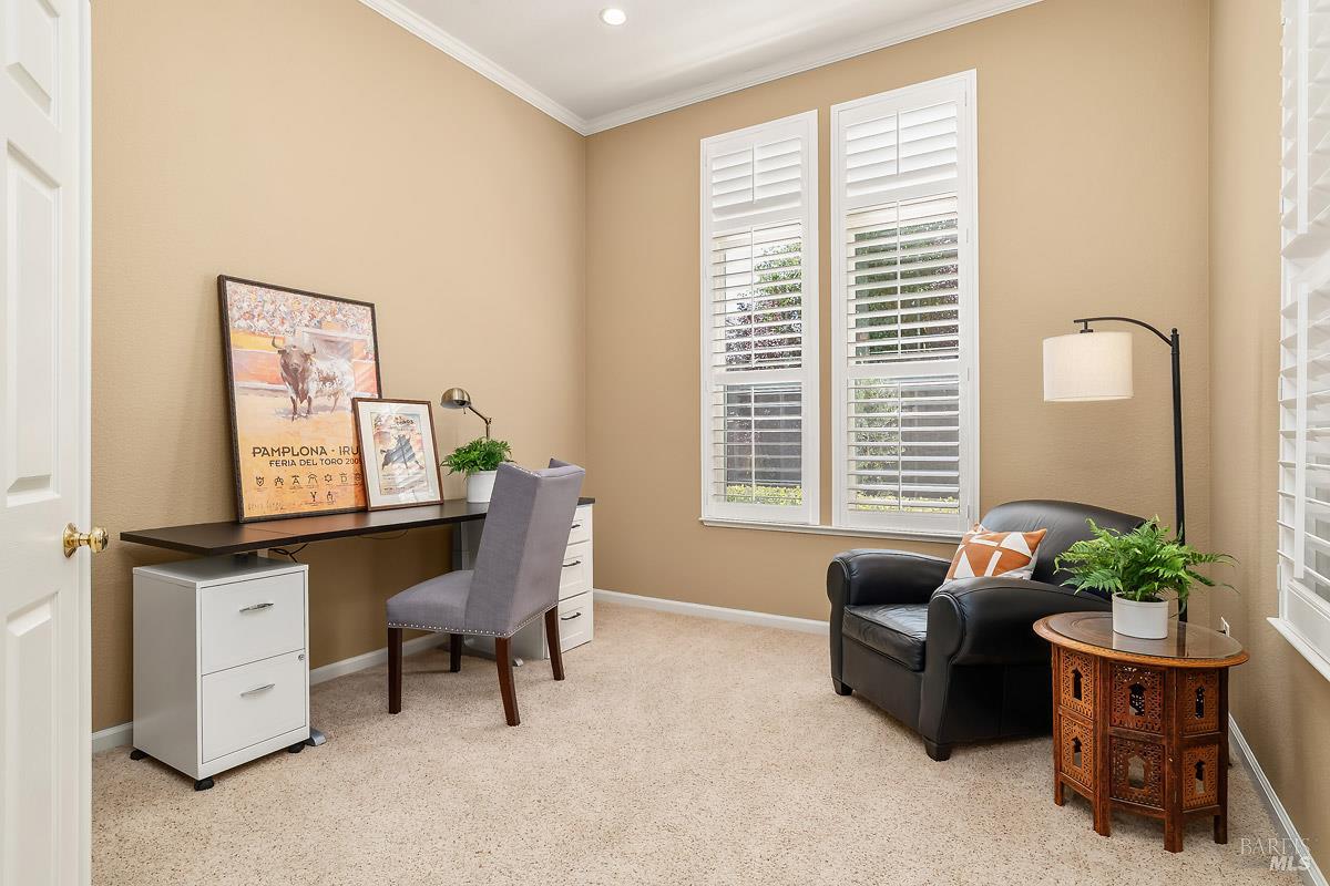 14 Ripley Way Novato, CA 94949 - Photo 33 of 53 Main floor office