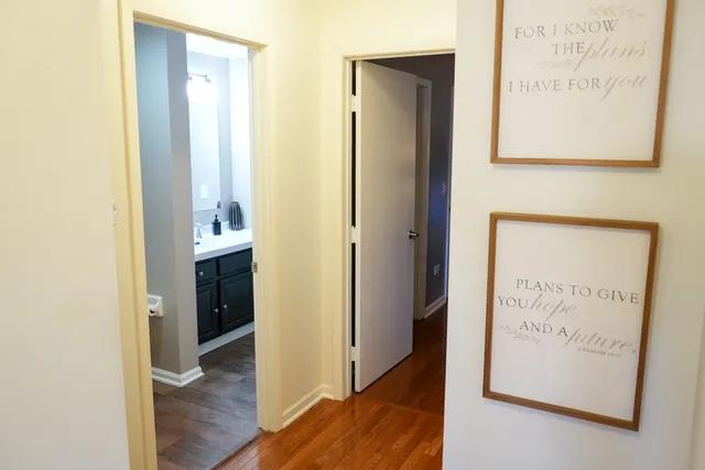 $320,000 | 647 Johnson Avenue, Frankfort, IL 60423