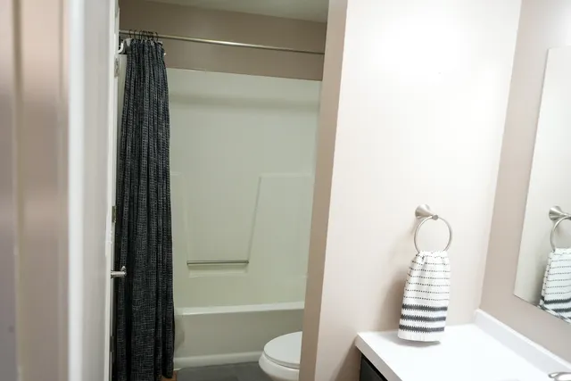 $320,000 | 647 Johnson Avenue, Frankfort, IL 60423