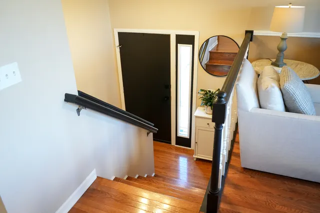 $320,000 | 647 Johnson Avenue, Frankfort, IL 60423