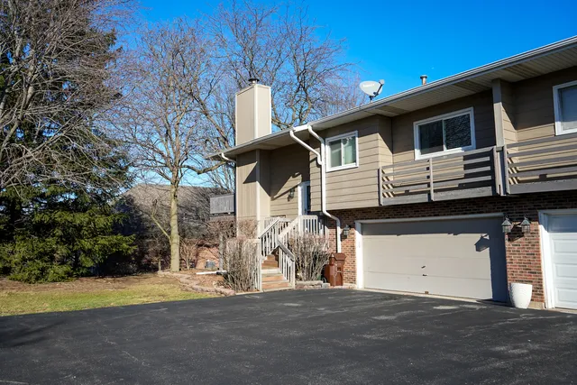 $320,000 | 647 Johnson Avenue, Frankfort, IL 60423