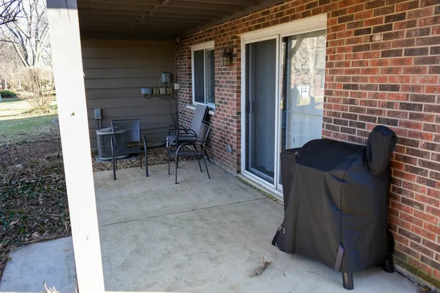 $320,000 | 647 Johnson Avenue, Frankfort, IL 60423