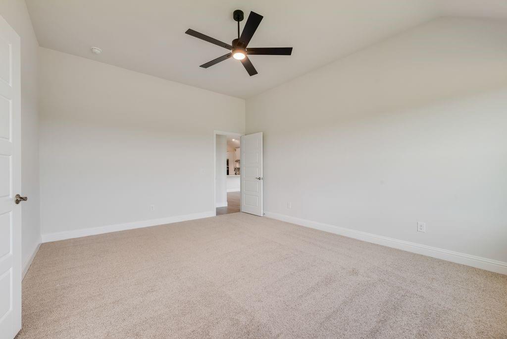 816 Sanders Road Whitesboro, TX 76273 - Photo 18 of 34