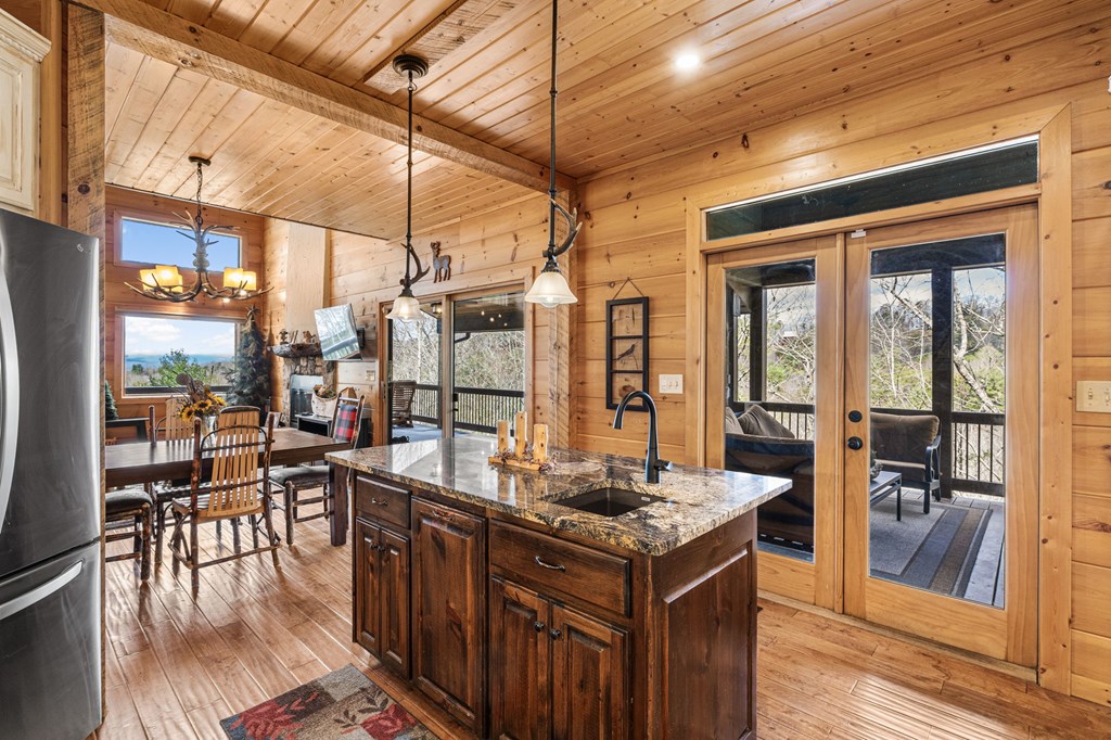 308 Cabbage Patch Morganton, GA 30560 - Photo 10 of 39