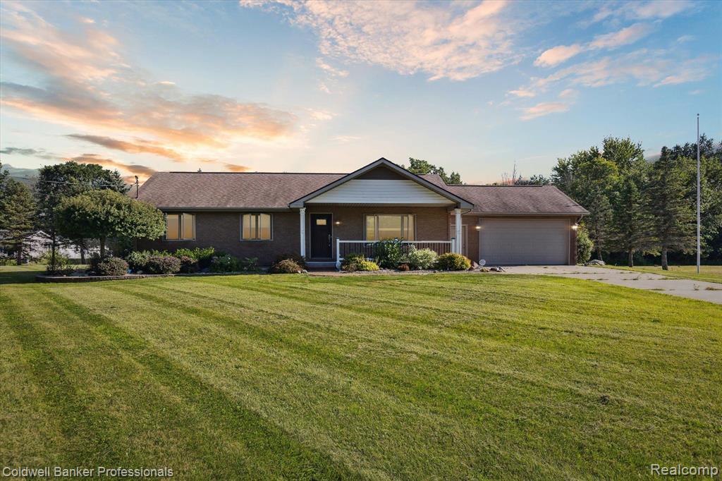 6443 Coldwater Road Flushing, MI 48433 - Photo 1 of 41