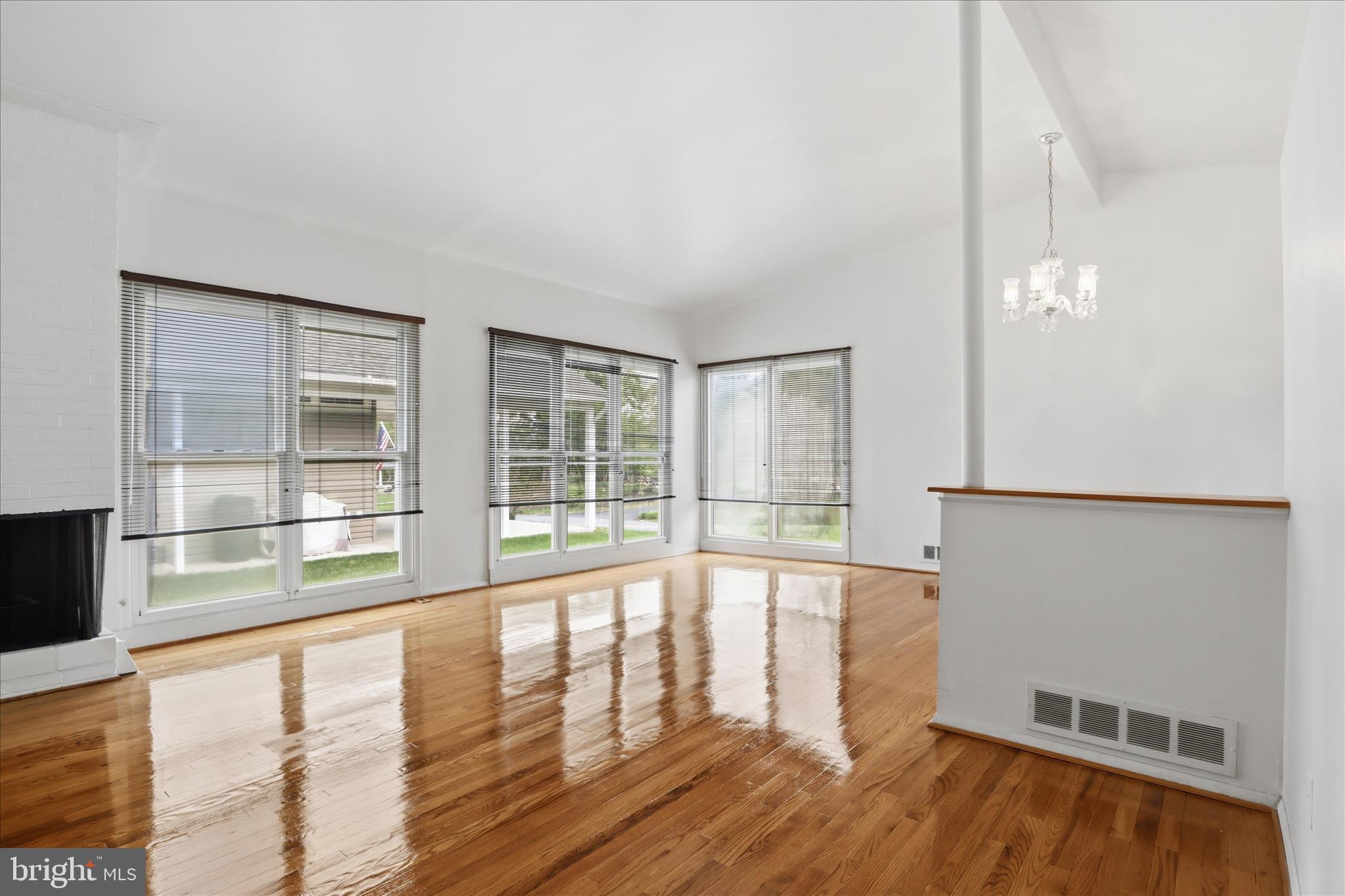 6802 Old Pimlico Road Baltimore, MD 21209 - Photo 5 of 28 Gallery Image 5
