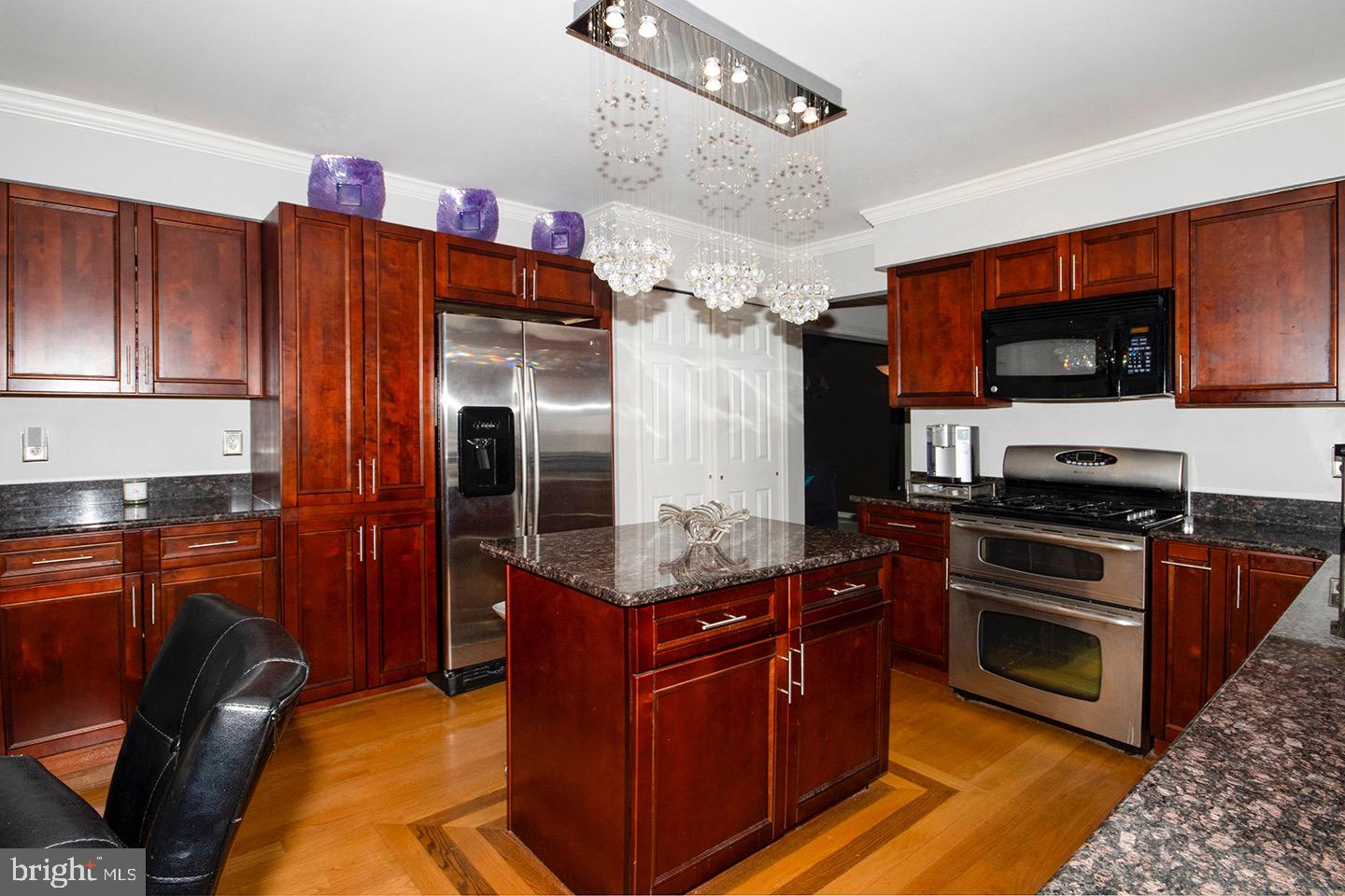 60 Winfield Circle Sewell, NJ 08080 - Photo 10 of 41 Stainless Appliances