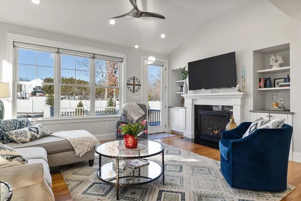$1,250,000 | 15 Rowell Lane, Unit 15, Middleton, MA 01949