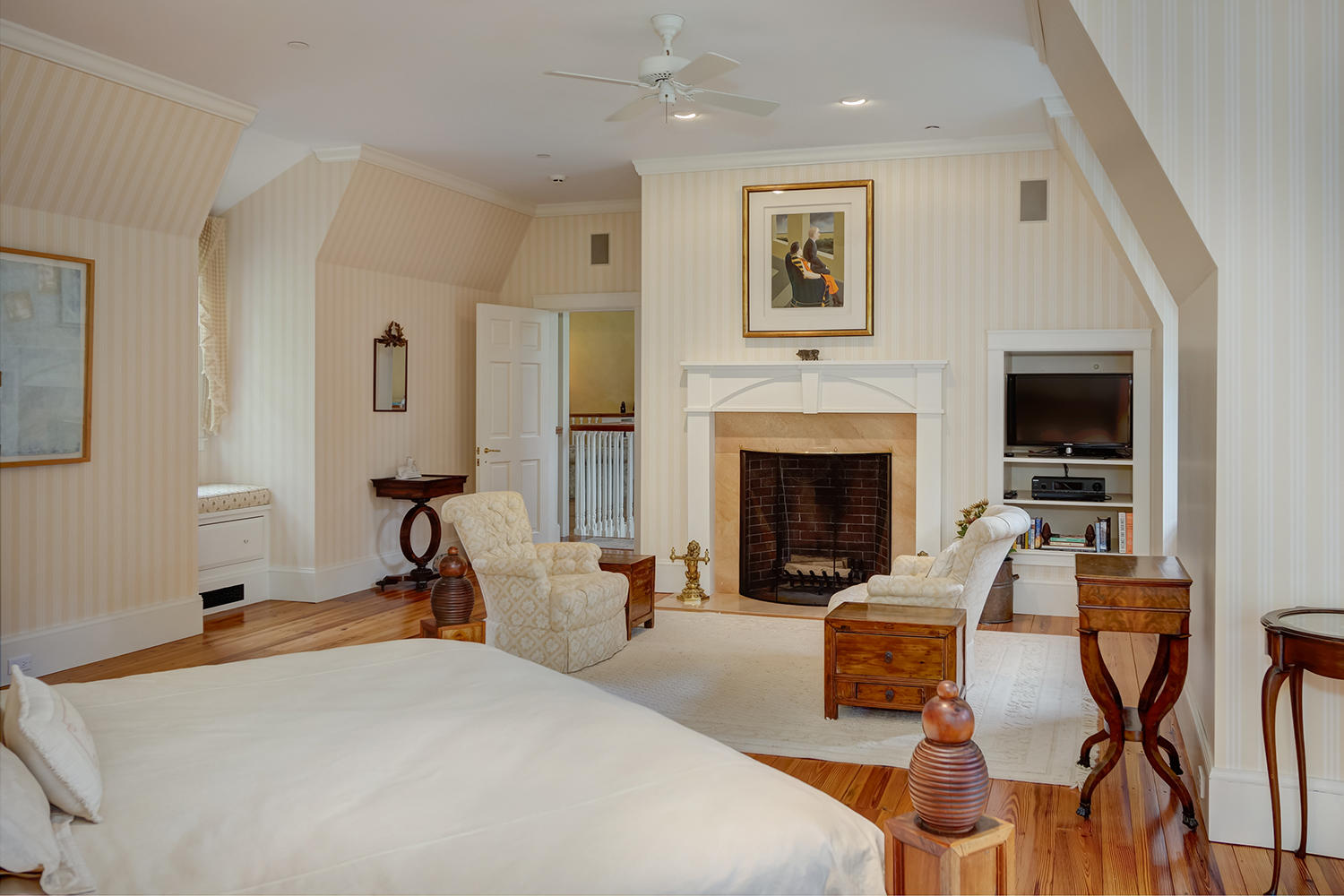 320-330 Sound Drive Mount Desert, ME 04660 - Photo 48 of 68 37-22.M Bed.fireplace