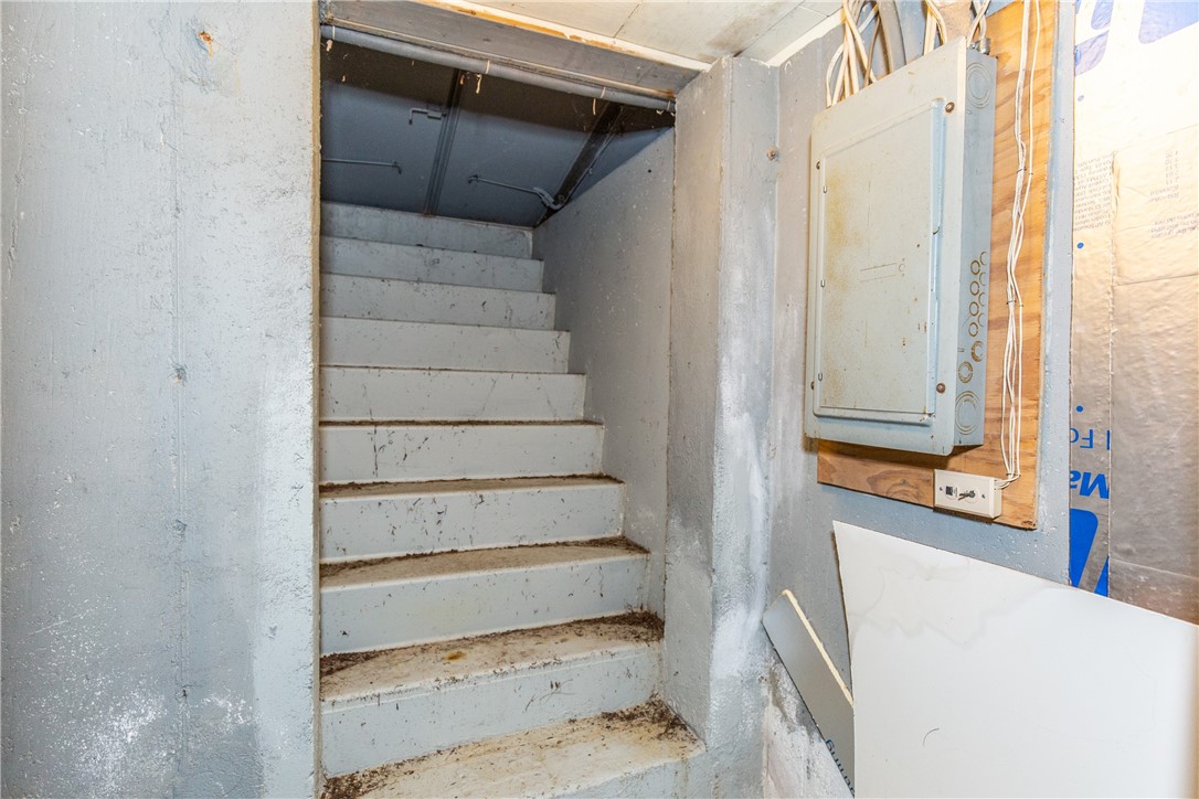 2970 Mendon Road, Unit 39 Cumberland, RI 02864 - Photo 28 of 41 Stairway