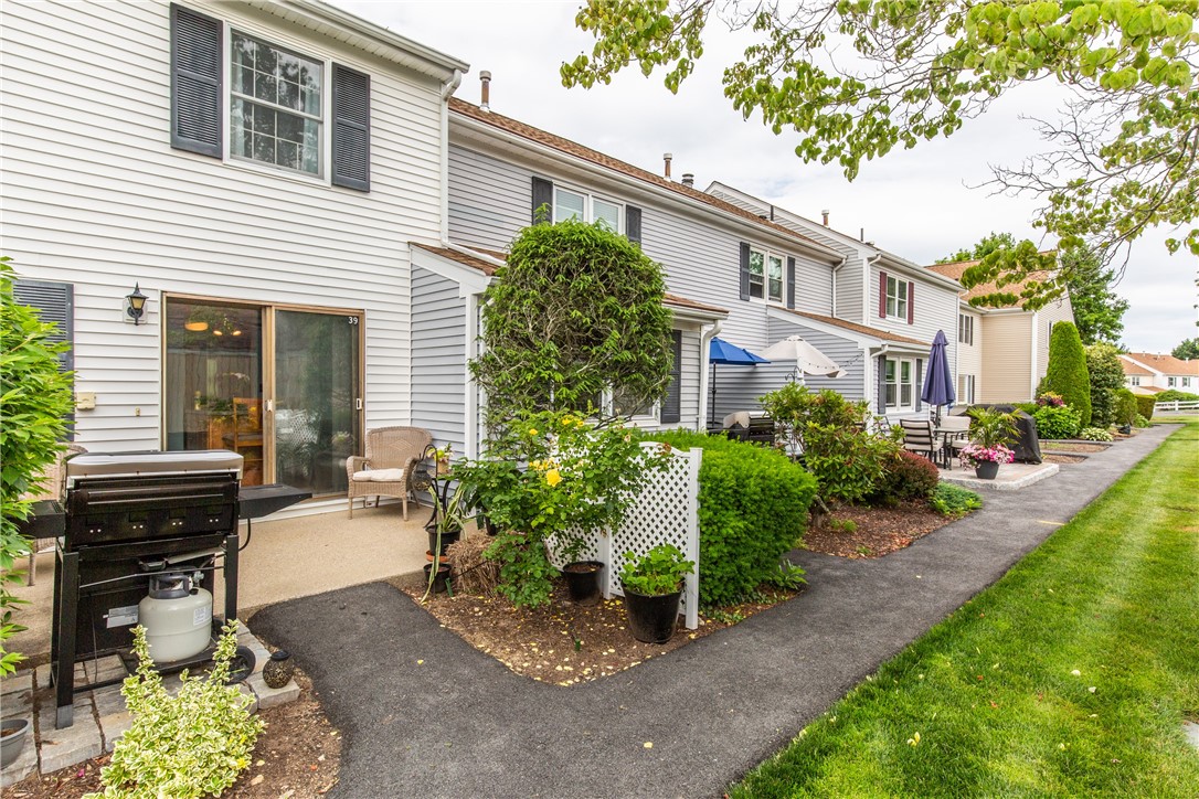 2970 Mendon Road, Unit 39 Cumberland, RI 02864 - Photo 30 of 41 Patio