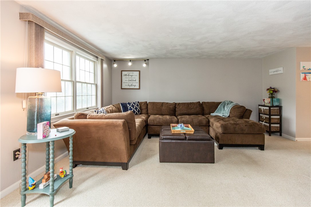 2970 Mendon Road, Unit 39 Cumberland, RI 02864 - Photo 8 of 41 Living Room