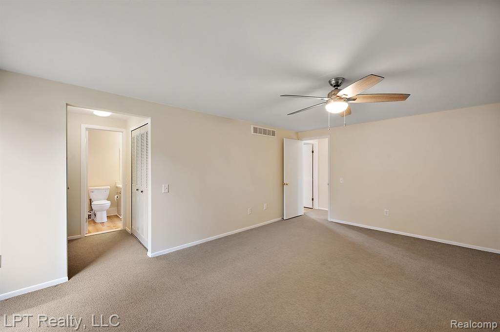 418 Willow Grove Lane Rochester Hills, MI 48307 - Photo 30 of 42