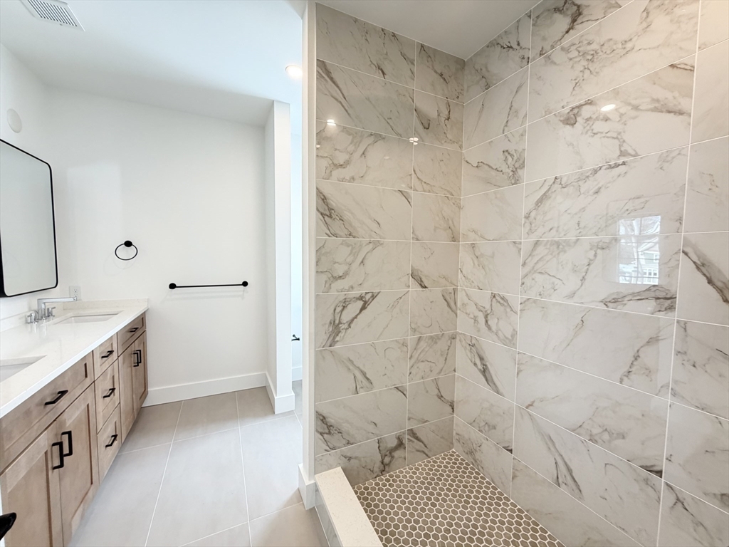 10 Elm Street, Unit 10 Newton, MA 02465 - Photo 12 of 24