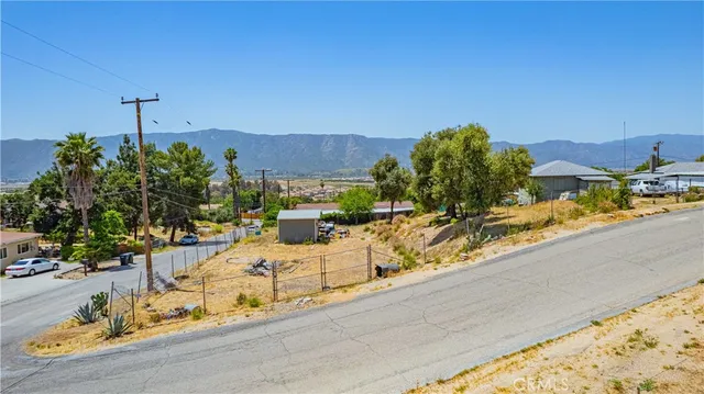 $164,900 | 5 Mesa Drive, Lake Elsinore, CA 92530