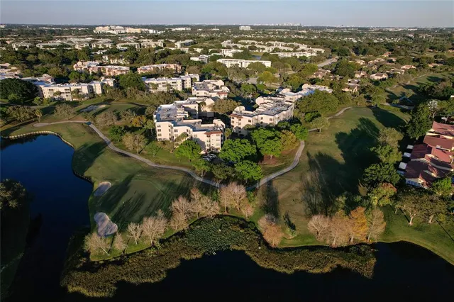 $249,900 | 9531 Seagrape Drive, Unit 205, Davie, FL 33324