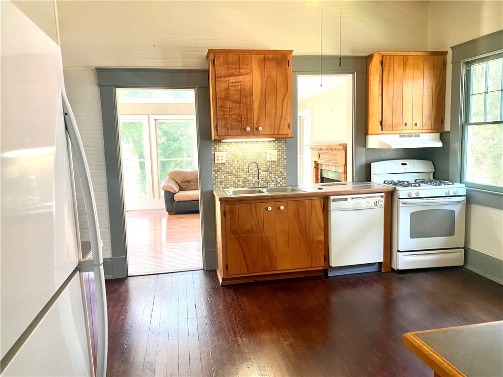 616 South Mechanic Street Pendleton, SC 29670 - Photo 8 of 20 Gallery Image 8