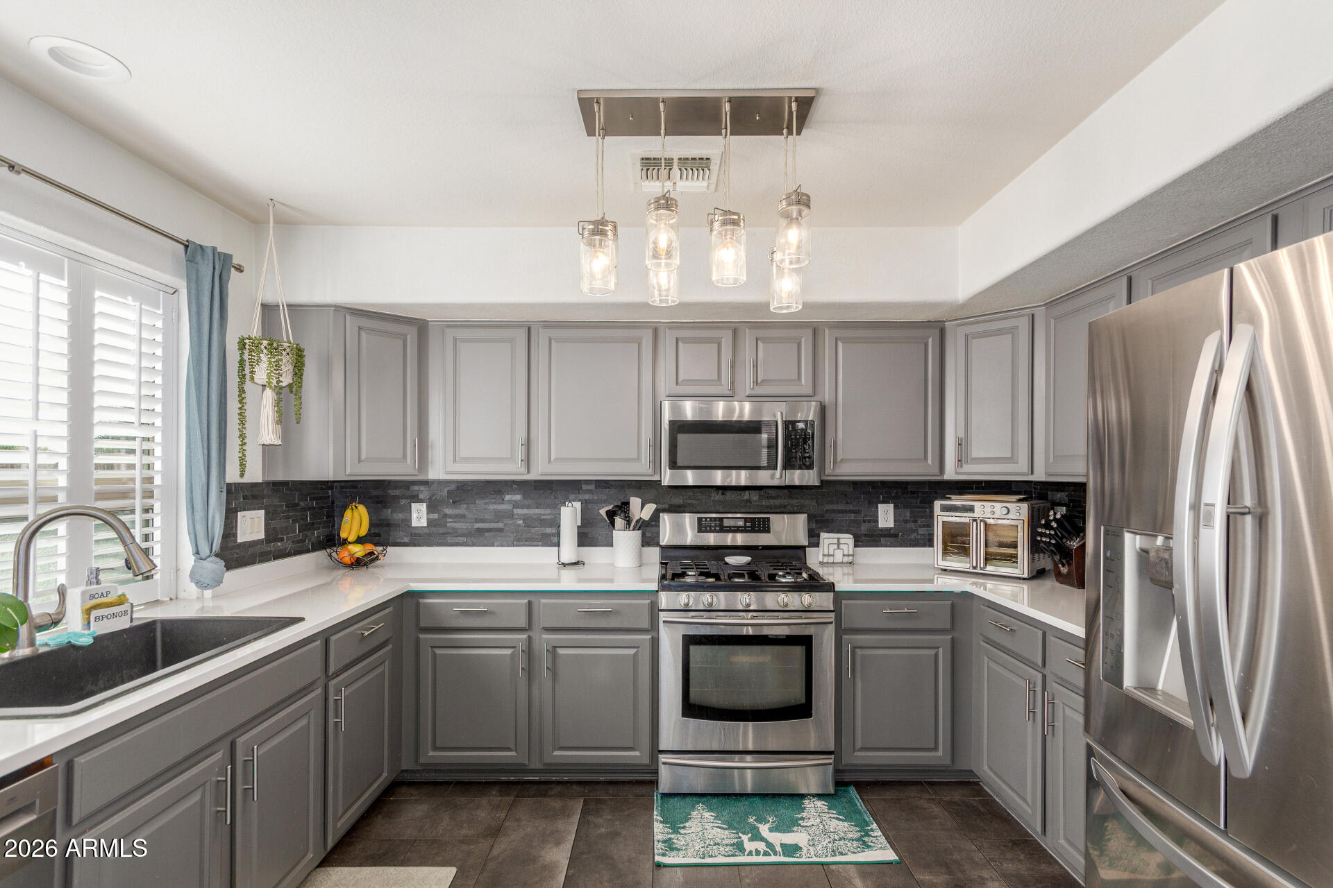 2435 West Via Dona Road Phoenix, AZ 85085 - Photo 14 of 41 14 Dona