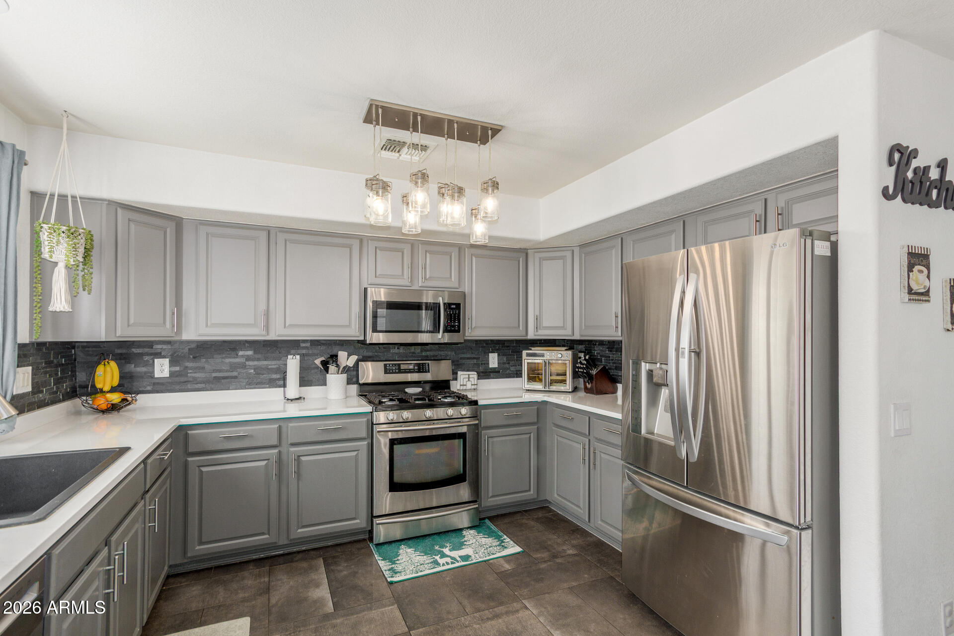 2435 West Via Dona Road Phoenix, AZ 85085 - Photo 15 of 41 15 Dona