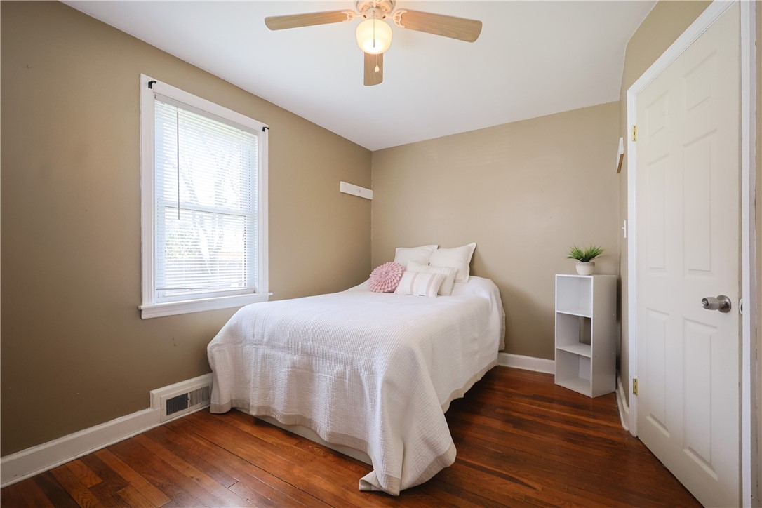 35 Maplecrest Drive Pawtucket, RI 02861 - Photo 15 of 19