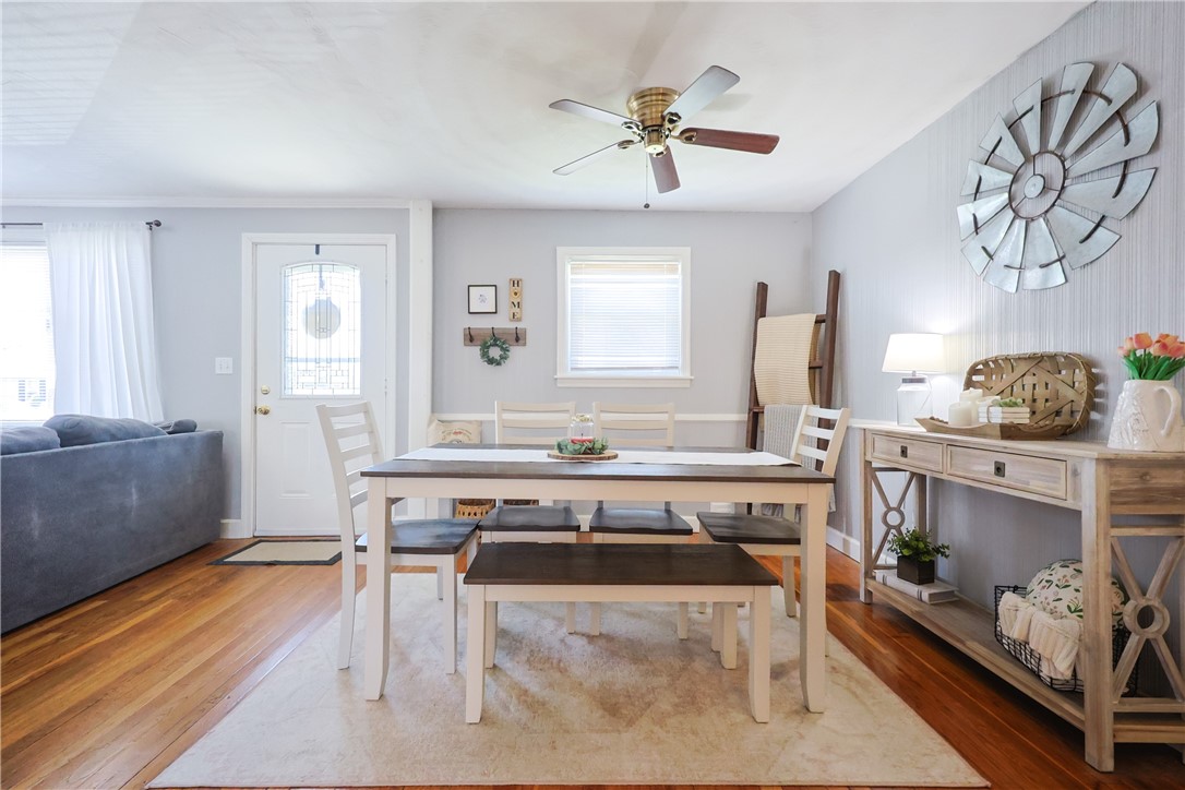 35 Maplecrest Drive Pawtucket, RI 02861 - Photo 4 of 19