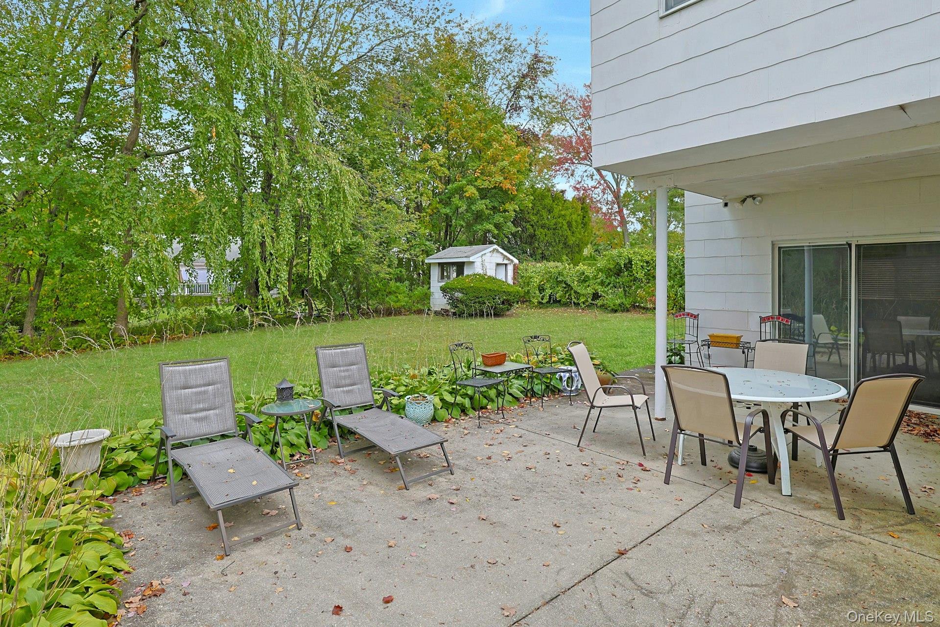 32 Lambert Lane New Rochelle, NY 10804 - Photo 24 of 27