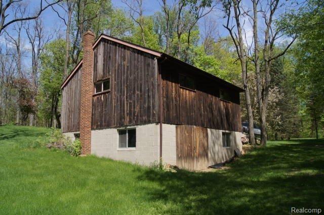 2797 Flint River Road Lapeer, MI 48446 - Photo 25 of 27 DSC04185.jpg