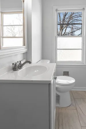 $1,600 | 112 Dawn Avenue, Rockford, IL 61107