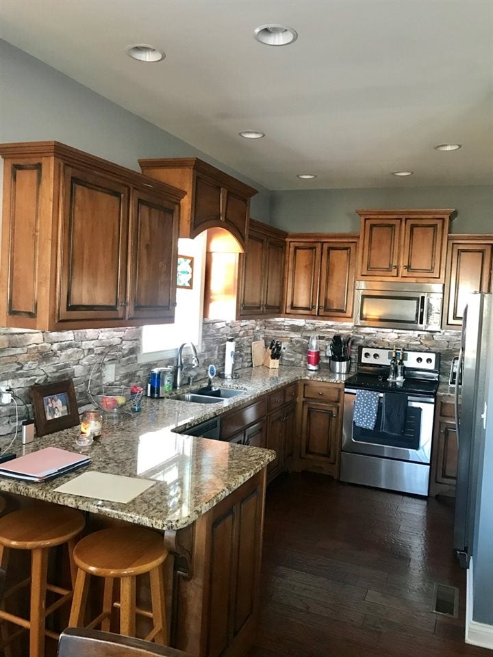 308 Maple Ridge Street Bowling Green, KY 42101 - Photo 3 of 28 Gallery Image 3