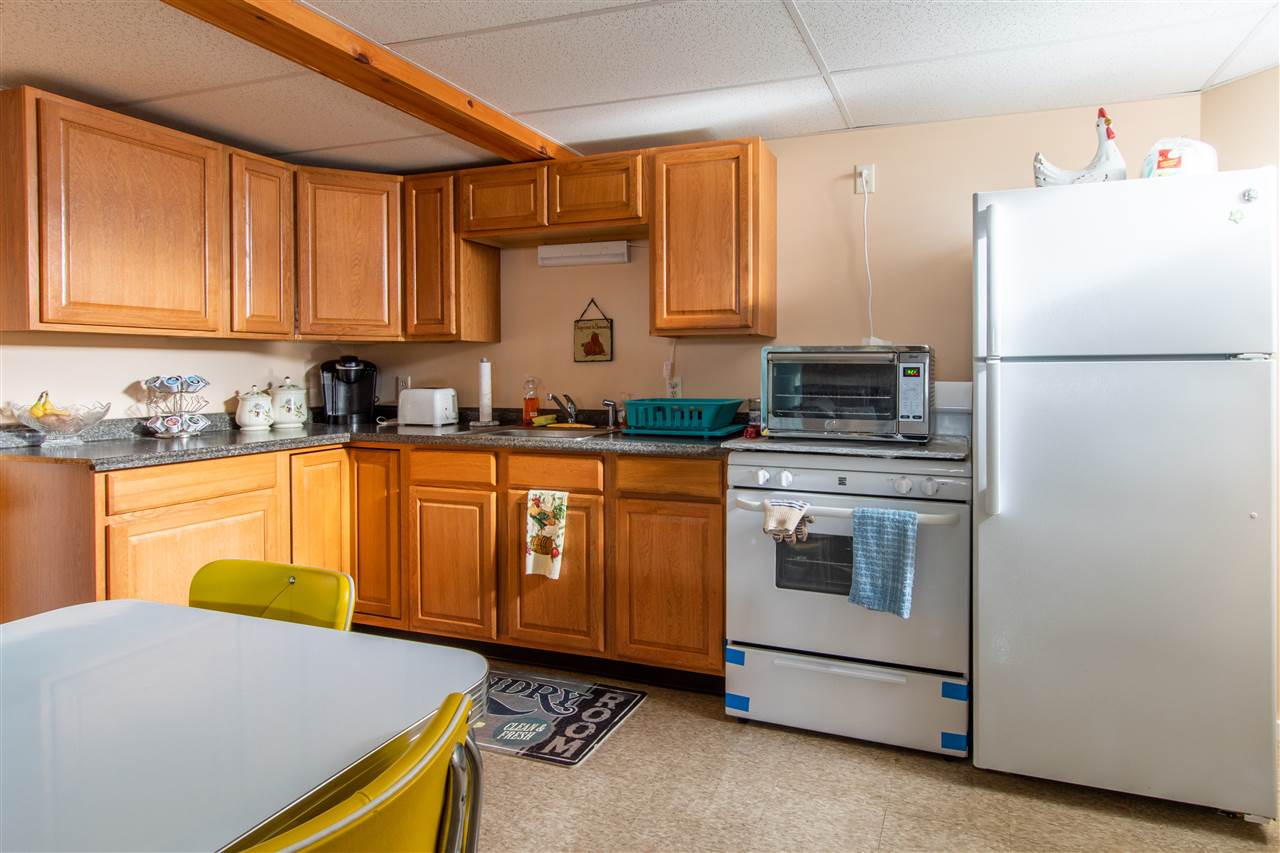 18 New Dunstable Road Nashua, NH 03060 - Photo 27 of 36