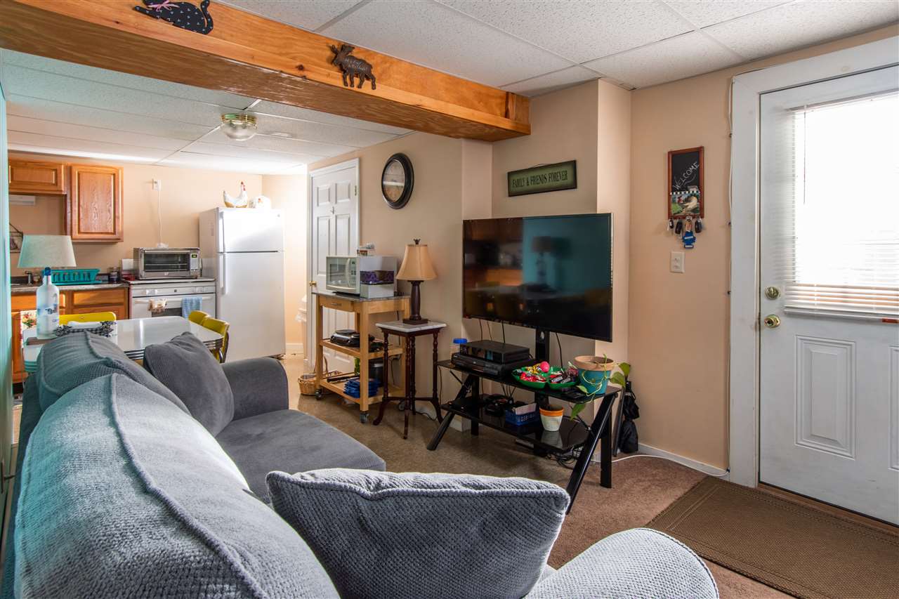 18 New Dunstable Road Nashua, NH 03060 - Photo 33 of 36