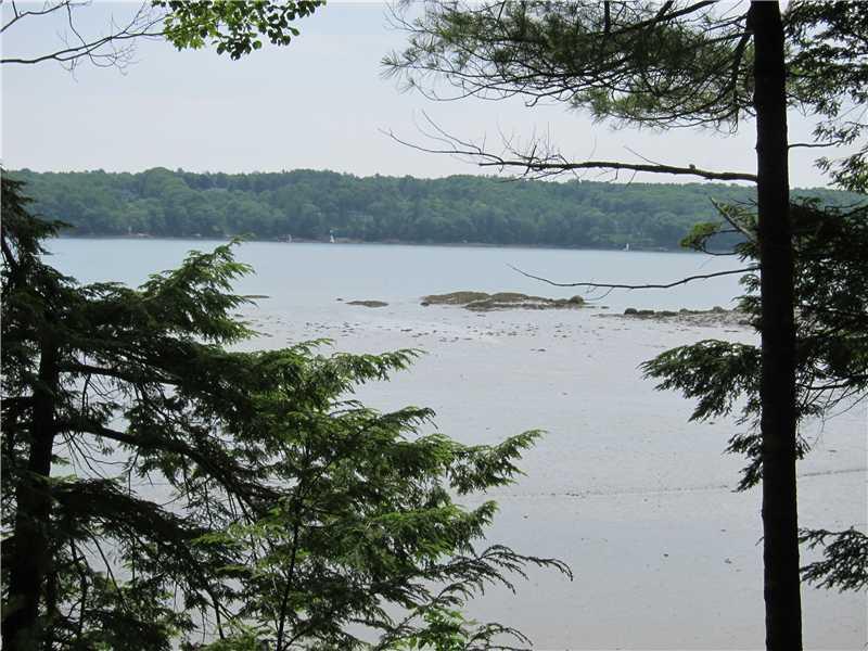 775 River Road Edgecomb, ME 04556 - Photo 2 of 15 View.