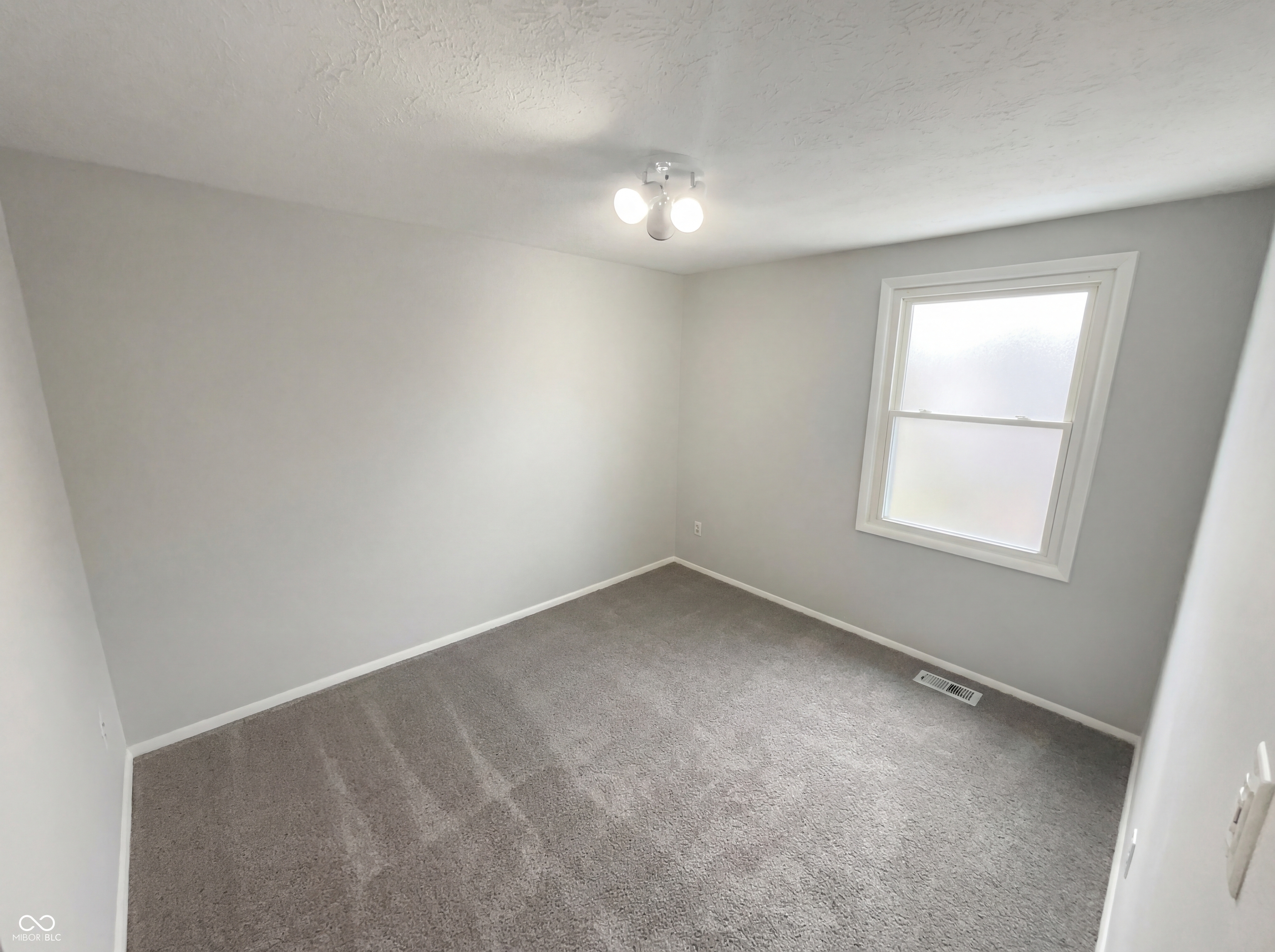 9473 Timber View Drive Indianapolis, IN 46250 - Photo 16 of 22