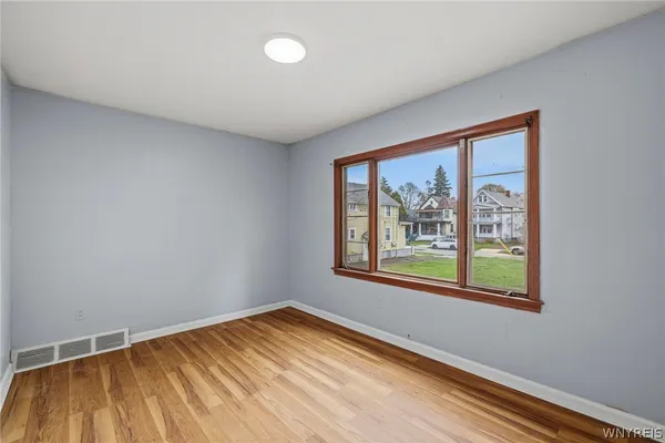 $264,900 | 6 Palos Place, Buffalo, NY 14215