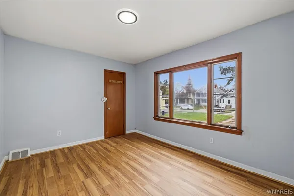$264,900 | 6 Palos Place, Buffalo, NY 14215