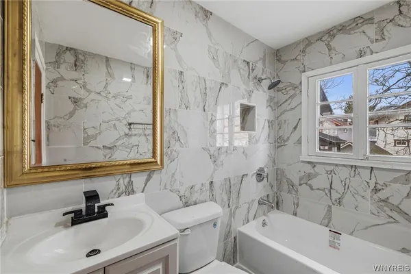 $264,900 | 6 Palos Place, Buffalo, NY 14215