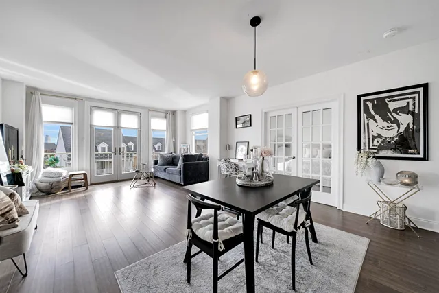 $419,000 | 204 Shearwater Court West, Unit 33, Jersey City, NJ 07305