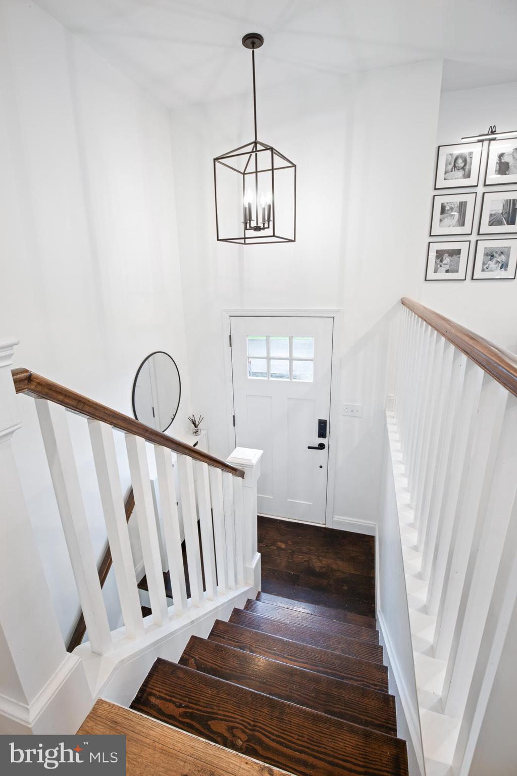 1014 Jeffrey Lane Lititz, PA 17543 - Photo 5 of 41 a view of an entryway with wooden floor