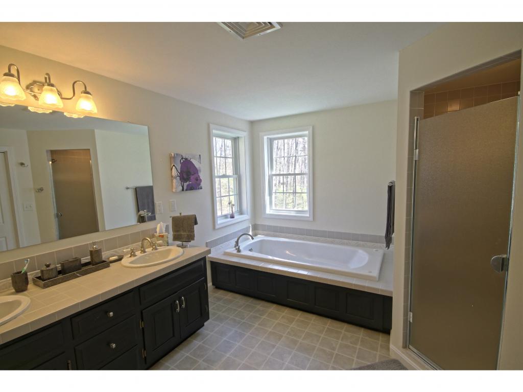 48 Goodhue Road Derry, NH 03038 - Photo 24 of 35