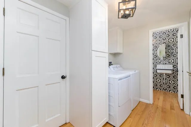 $380,000 | 302 Kisiwa Parkway, Hutchinson, KS 67502