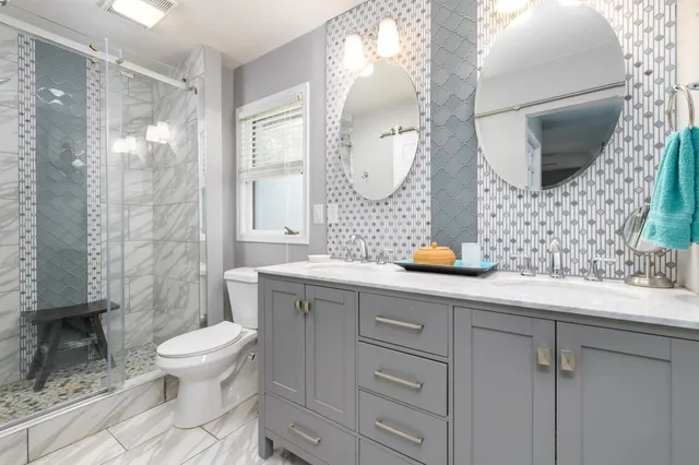 $380,000 | 302 Kisiwa Parkway, Hutchinson, KS 67502