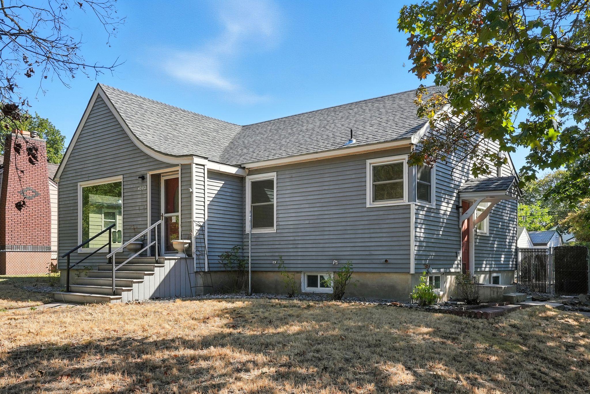 4302 North Cedar Street Spokane, WA 99205 - Photo 2 of 24