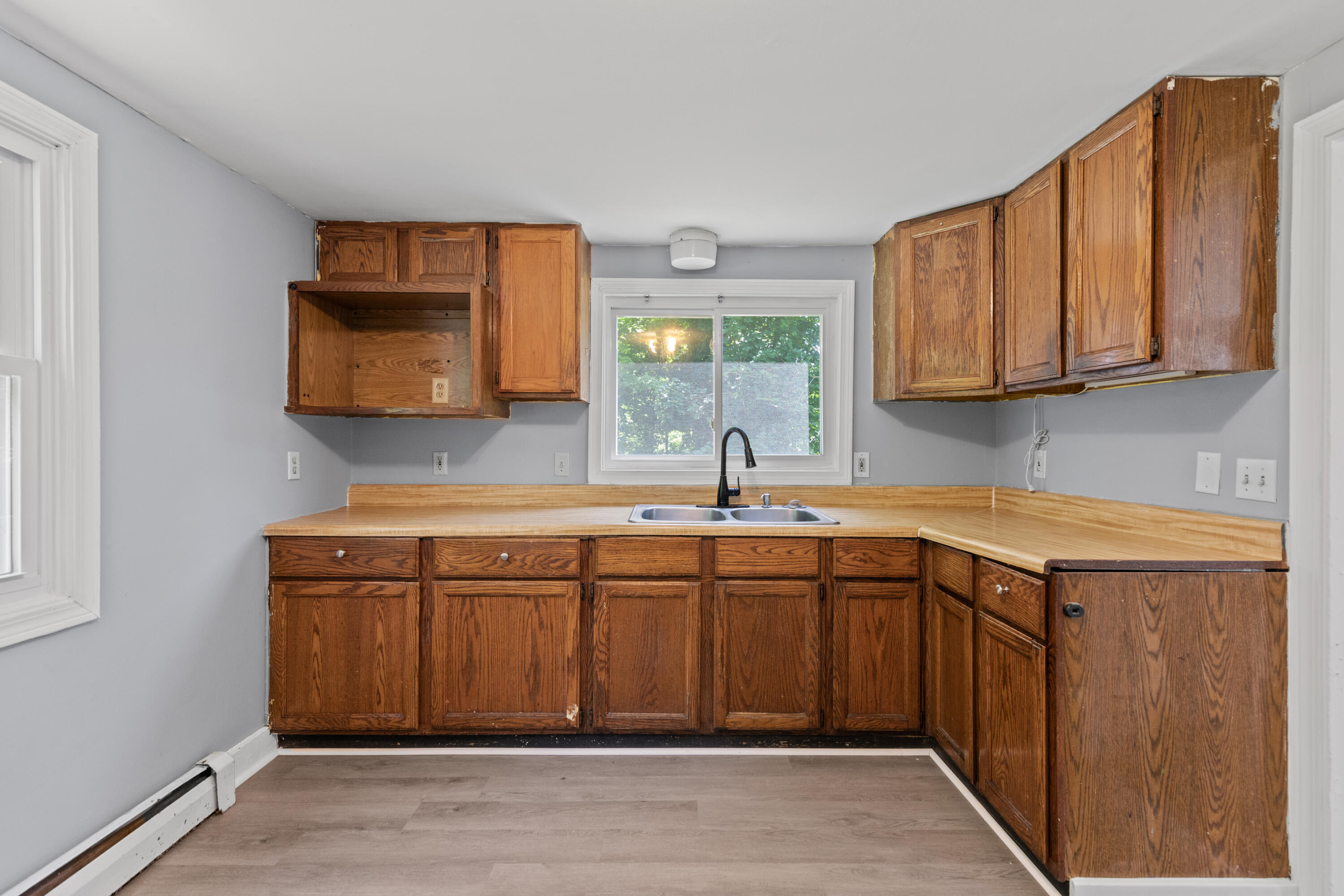 391 River Road Windham, ME 04062 - Photo 7 of 26 391 River Road Windham-004