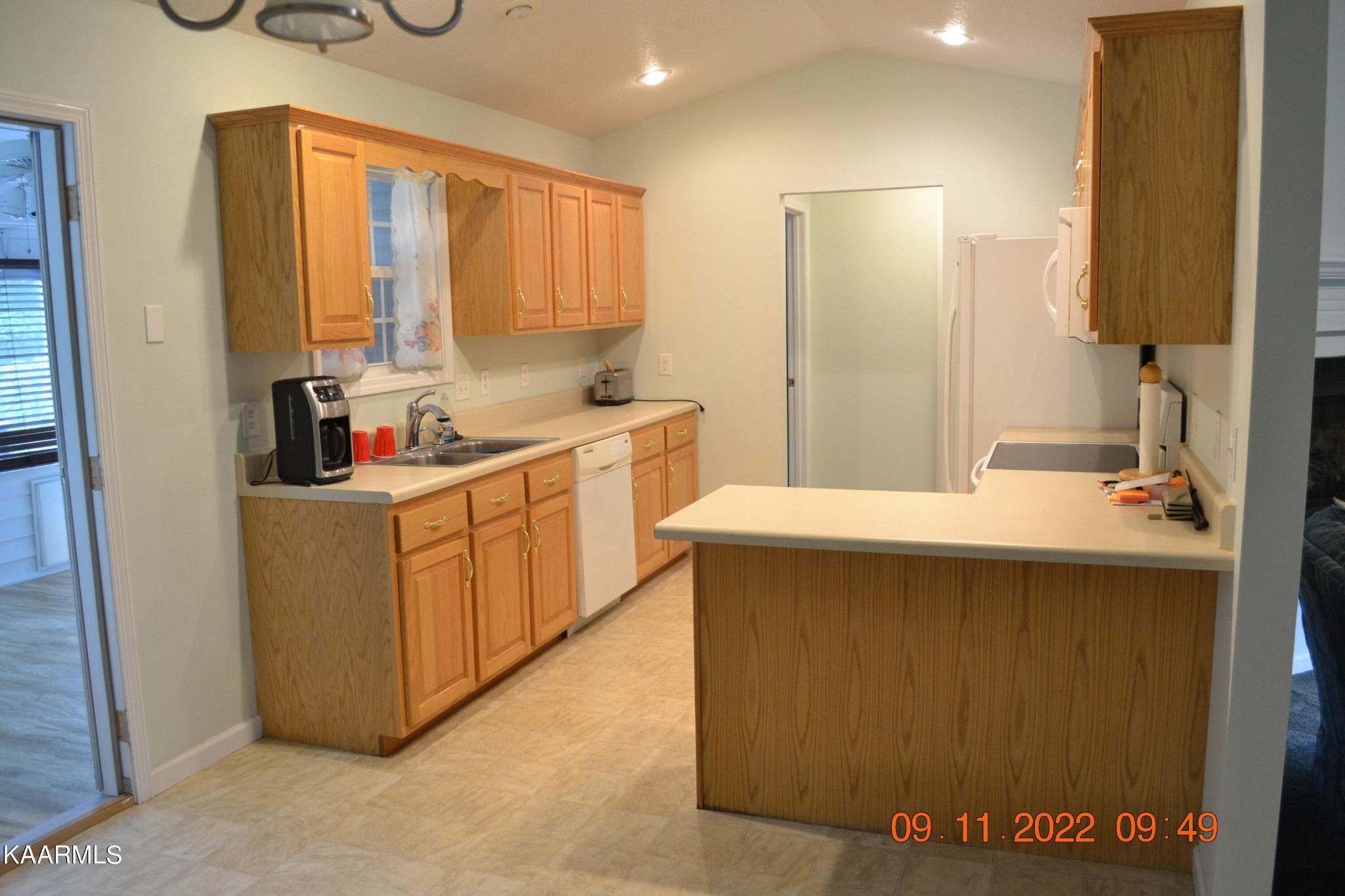 4032 Sioux Road Crossville, TN 38572 - Photo 4 of 32 Gallery Image 4
